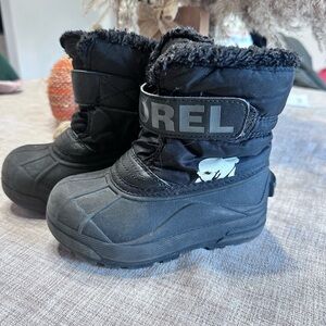 Kids size 10 warm winter Sorel boots